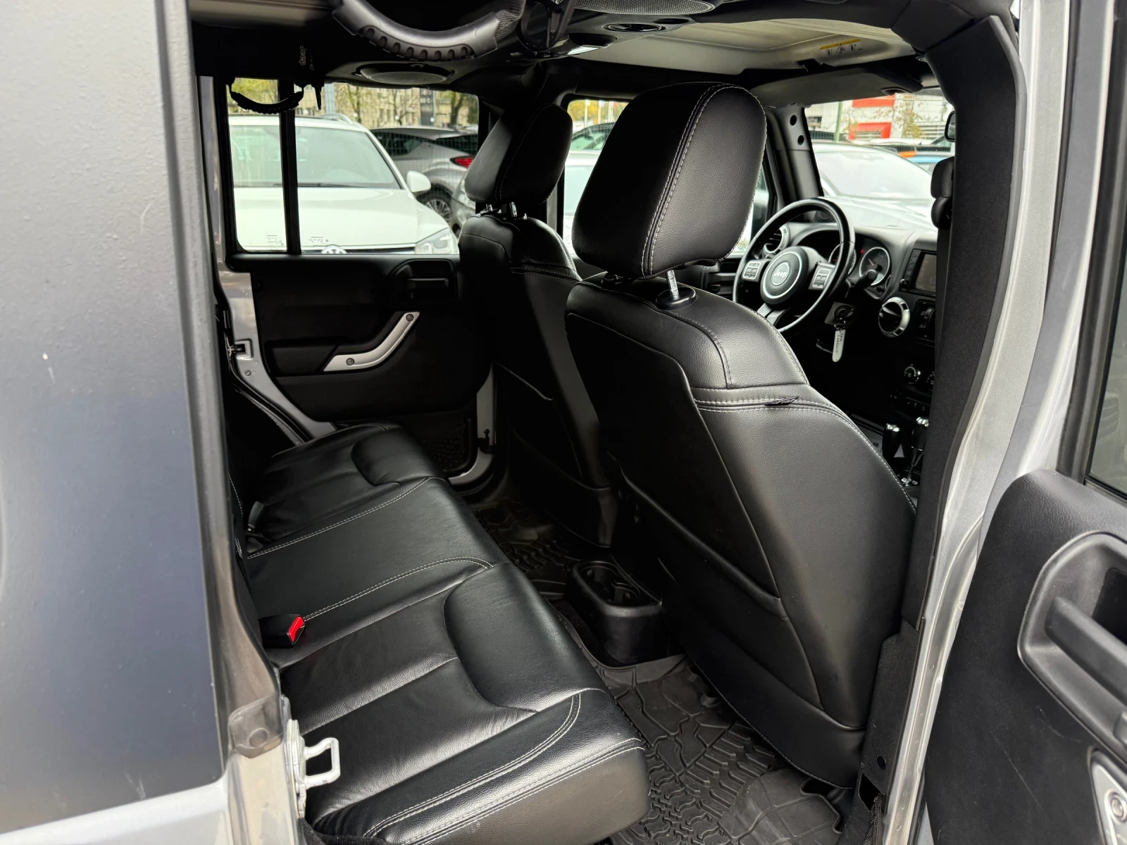 Jeep Wrangler UNLIMITED - SAHARA - 2.8d - 200.. | Mobile.bg   14