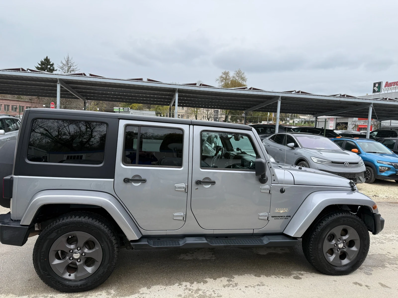 Jeep Wrangler UNLIMITED - SAHARA - 2.8d - 200.. | Mobile.bg   6