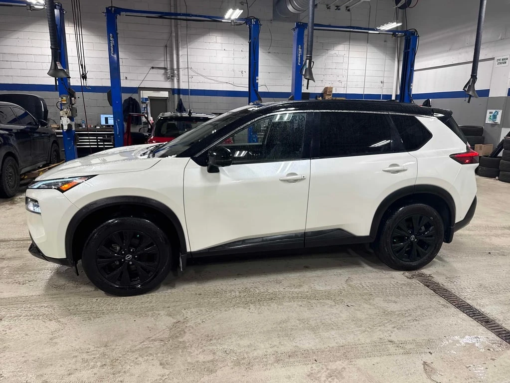 Nissan Rogue * AWD SV Midnight Edition * CARFAX * БЕЗ ПЪРВОНАЧА - изображение 2