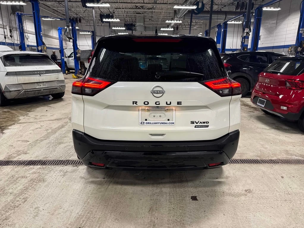 Nissan Rogue * AWD SV Midnight Edition * CARFAX * БЕЗ ПЪРВОНАЧА - изображение 4