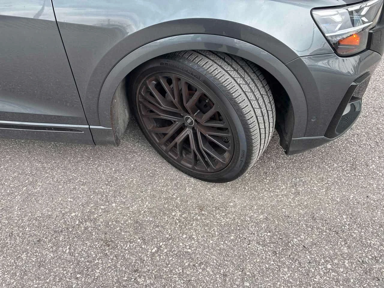 Audi Q8 Technik/ПАНОРАМА/ДИСТРОНИК/360/OT ПРЕДСТАВИТЕЛСТВО, снимка 6 - Автомобили и джипове - 54154895