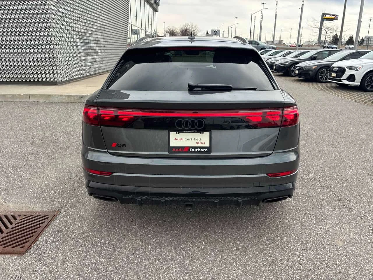 Audi Q8 Technik/ПАНОРАМА/ДИСТРОНИК/360/OT ПРЕДСТАВИТЕЛСТВО, снимка 5 - Автомобили и джипове - 54154895