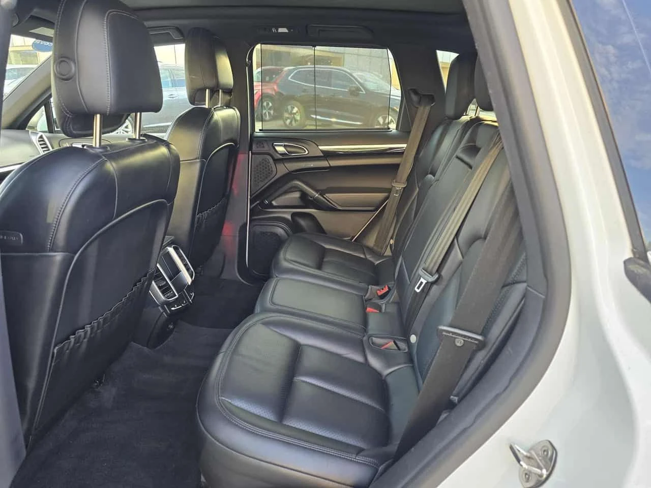 Porsche Cayenne / MATRIX / BOSE / CAMERA / ОБДУХВАНЕ , снимка 12 - Автомобили и джипове - 54283784