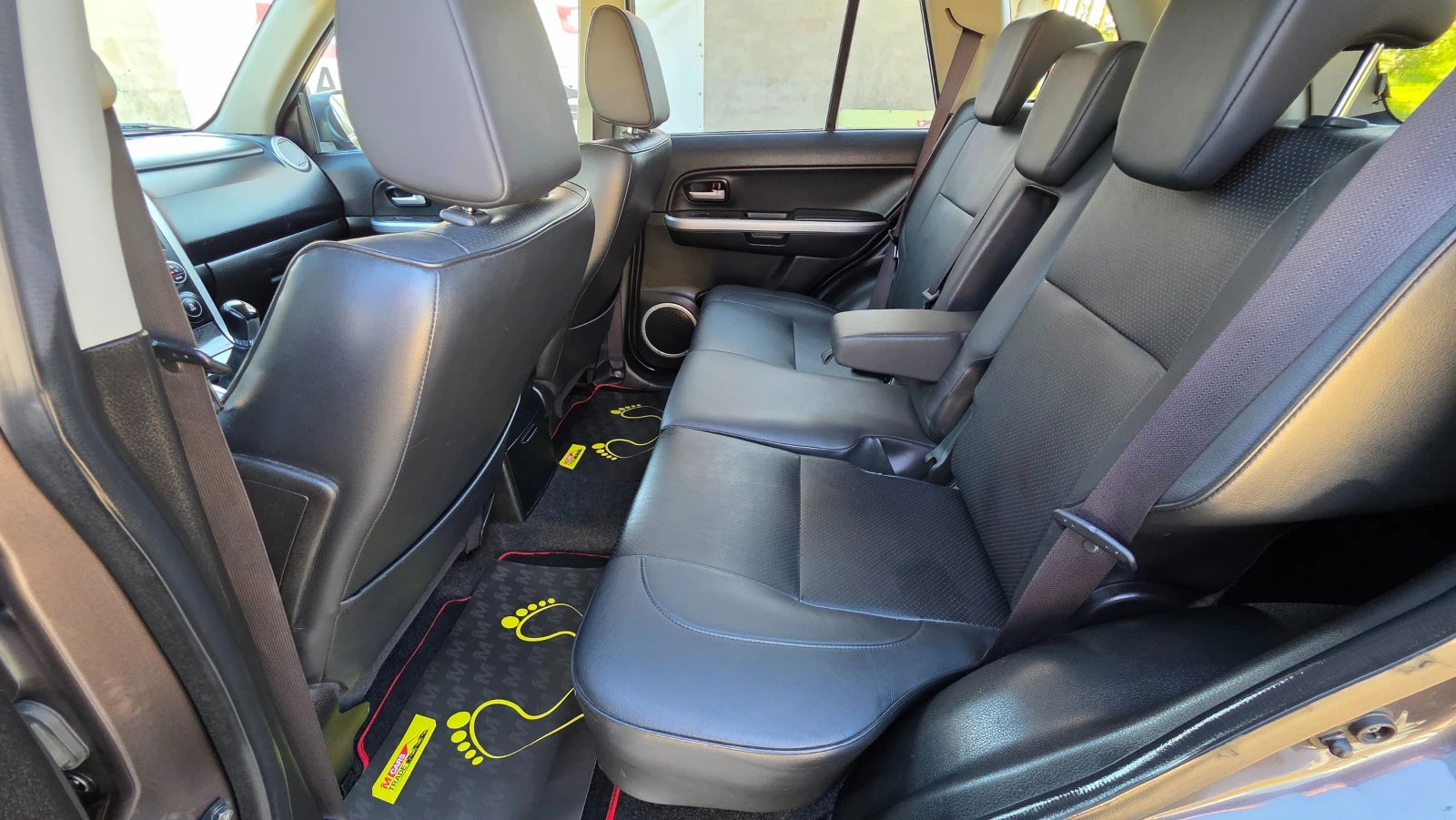 Suzuki Grand vitara 2.4 /127хил.км./AWD/Sergio Cellano/ШВЕЙЦАРИЯ, снимка 11 - Автомобили и джипове - 54421196