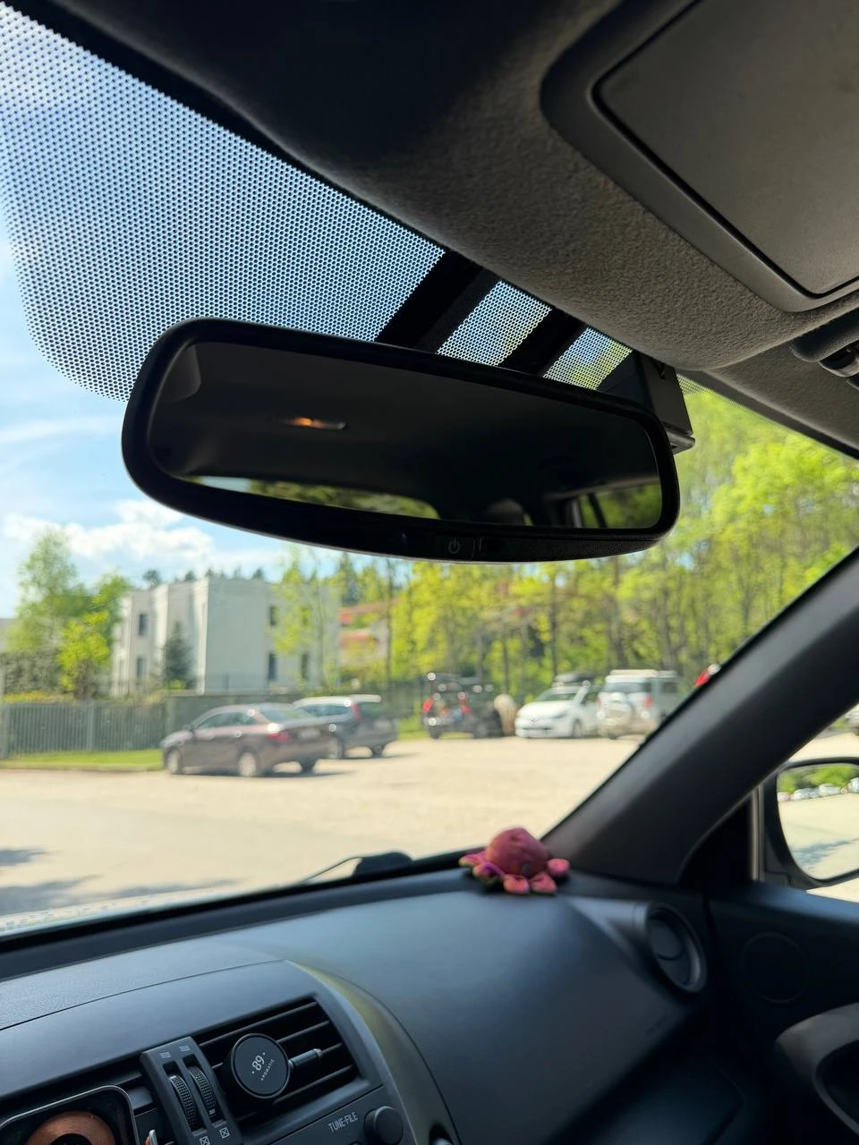 Toyota Rav4 2.2 D-CAT 150 к.с. Keyless Камера, снимка 13 - Автомобили и джипове - 54439645