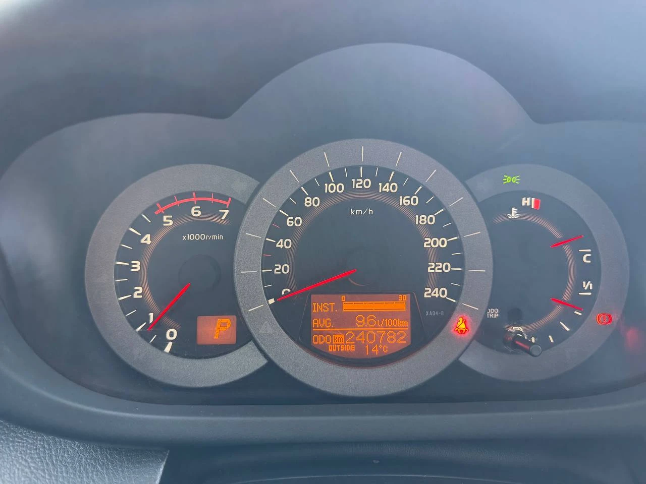 Toyota Rav4 2.2 D-CAT 150 к.с. Keyless Камера, снимка 7 - Автомобили и джипове - 54439645