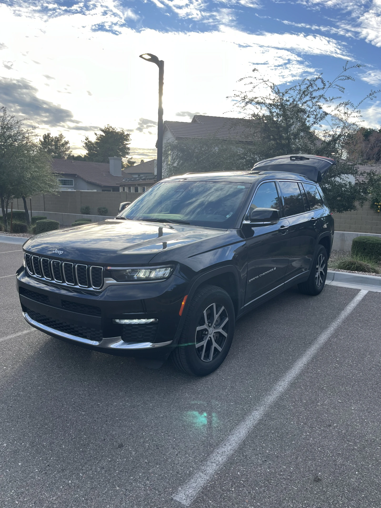 Jeep Grand cherokee, снимка 2 - Автомобили и джипове - 54577674