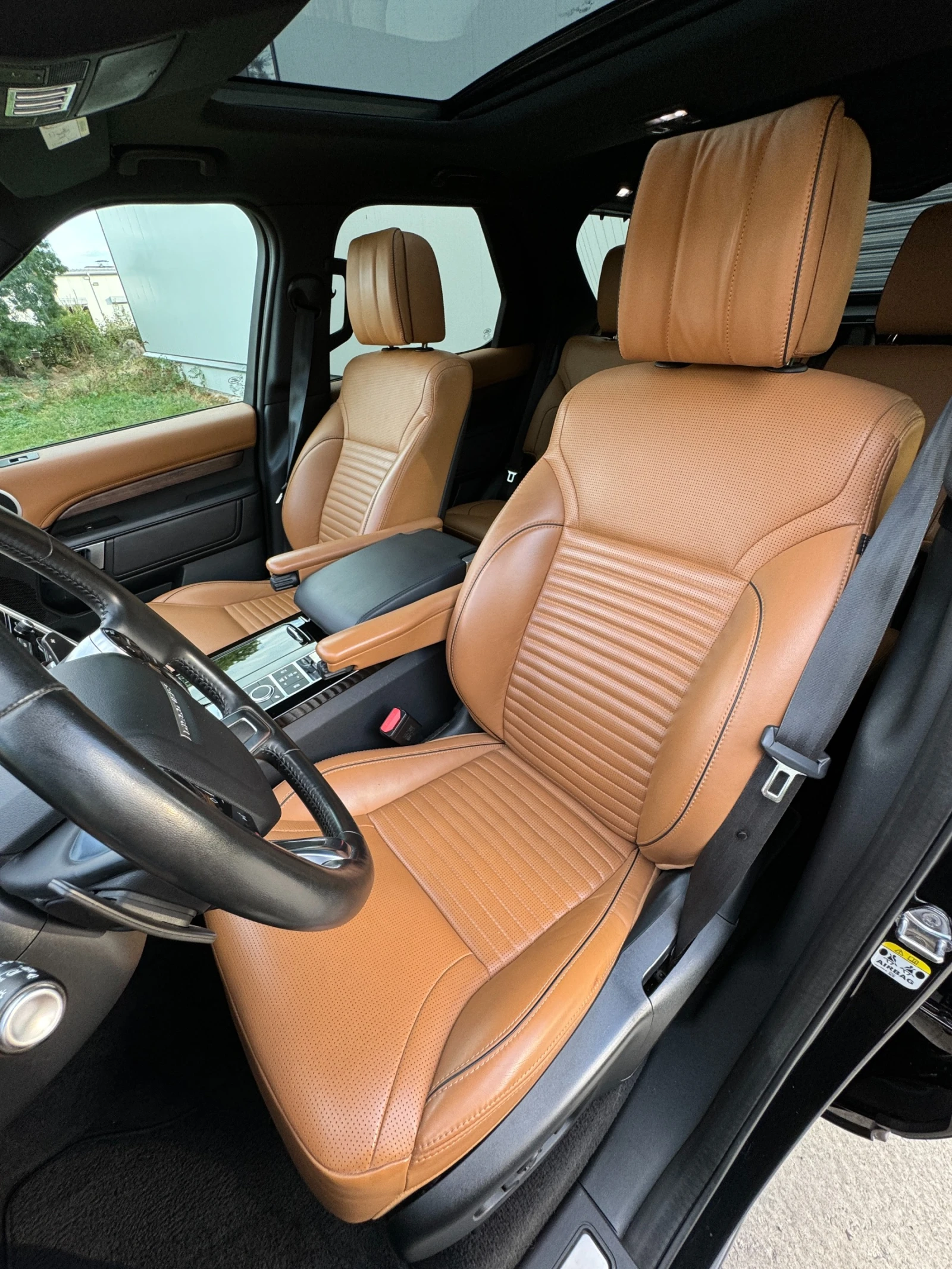 Land Rover Discovery HSE Luxury, снимка 13 - Автомобили и джипове - 54651889