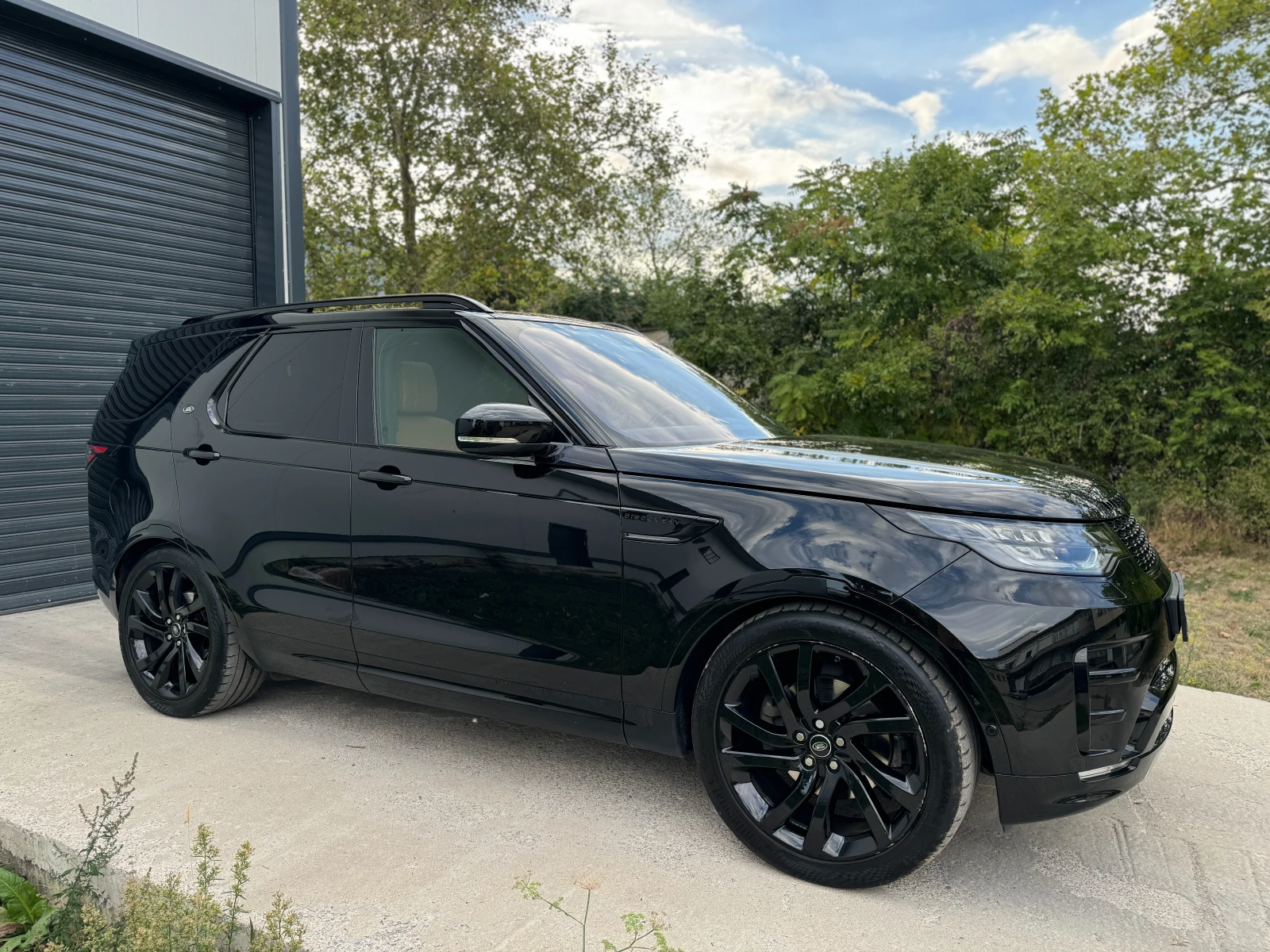 Land Rover Discovery HSE Luxury, снимка 3 - Автомобили и джипове - 54651889