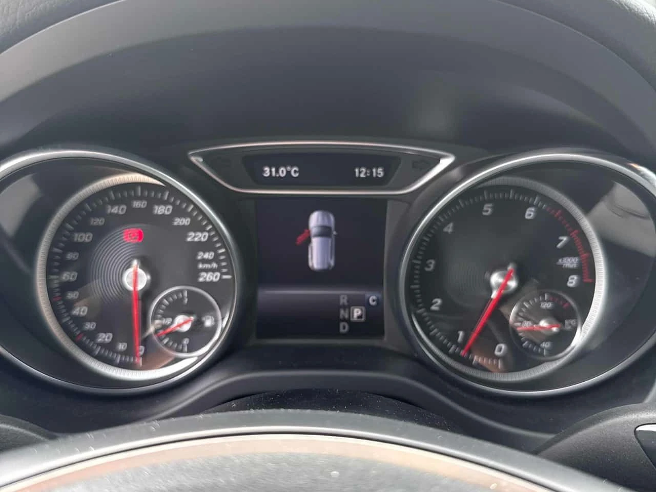 Mercedes-Benz GLA 250 4MATIC/ПАНОРАМА/ПОДГРЕВИ/БЕЗ ИНЦИДЕНТИ, снимка 8 - Автомобили и джипове - 55183782