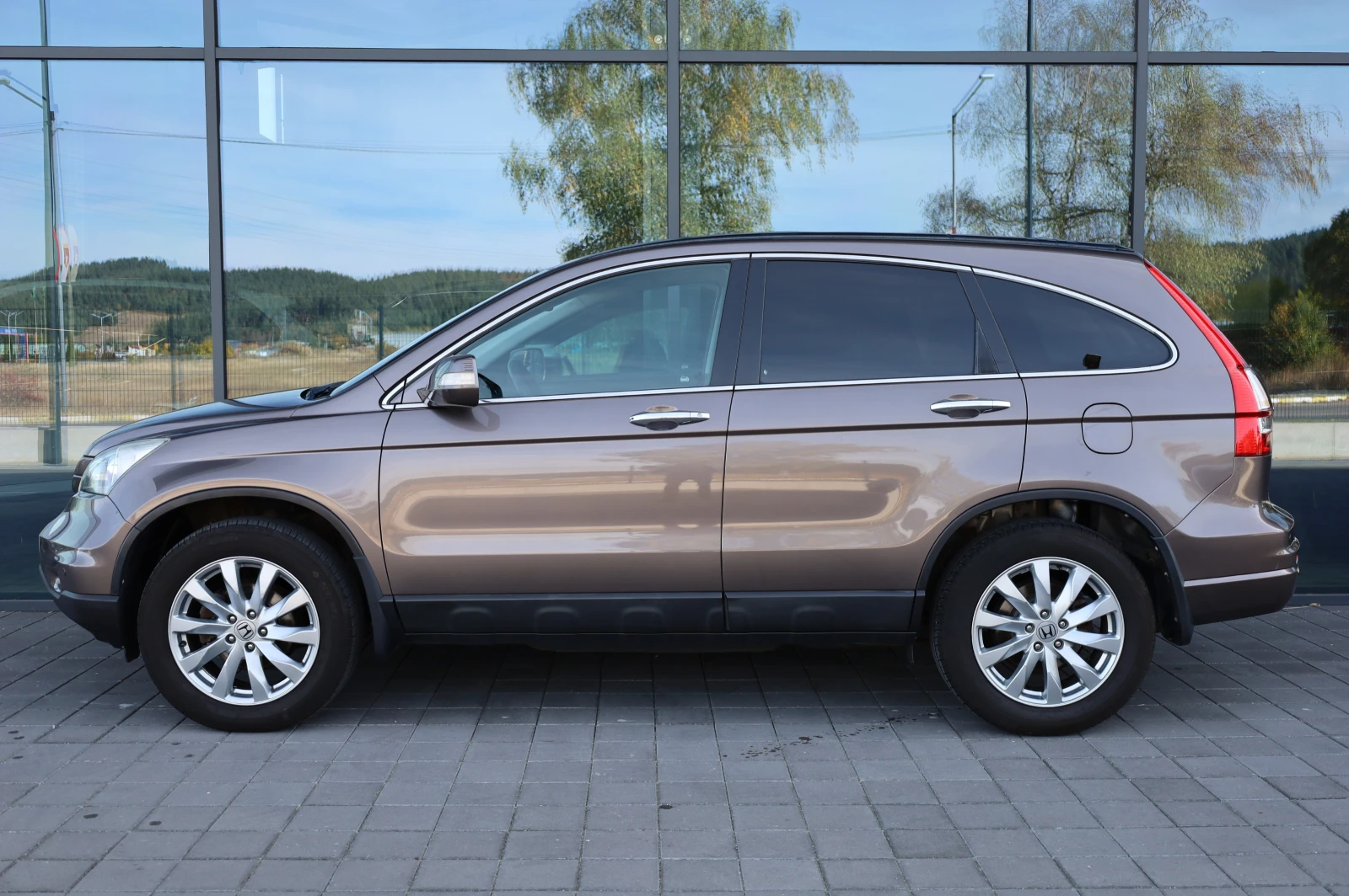 Honda Cr-v FACELIFT* ELEGANCE* 50YEARS EDITION* , снимка 3 - Автомобили и джипове - 56427158