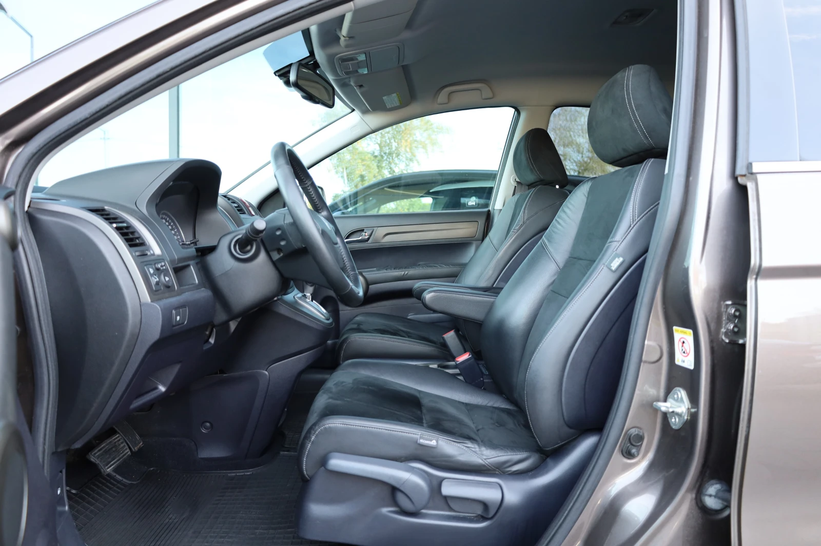 Honda Cr-v FACELIFT* ELEGANCE* 50YEARS EDITION* , снимка 11 - Автомобили и джипове - 56427158