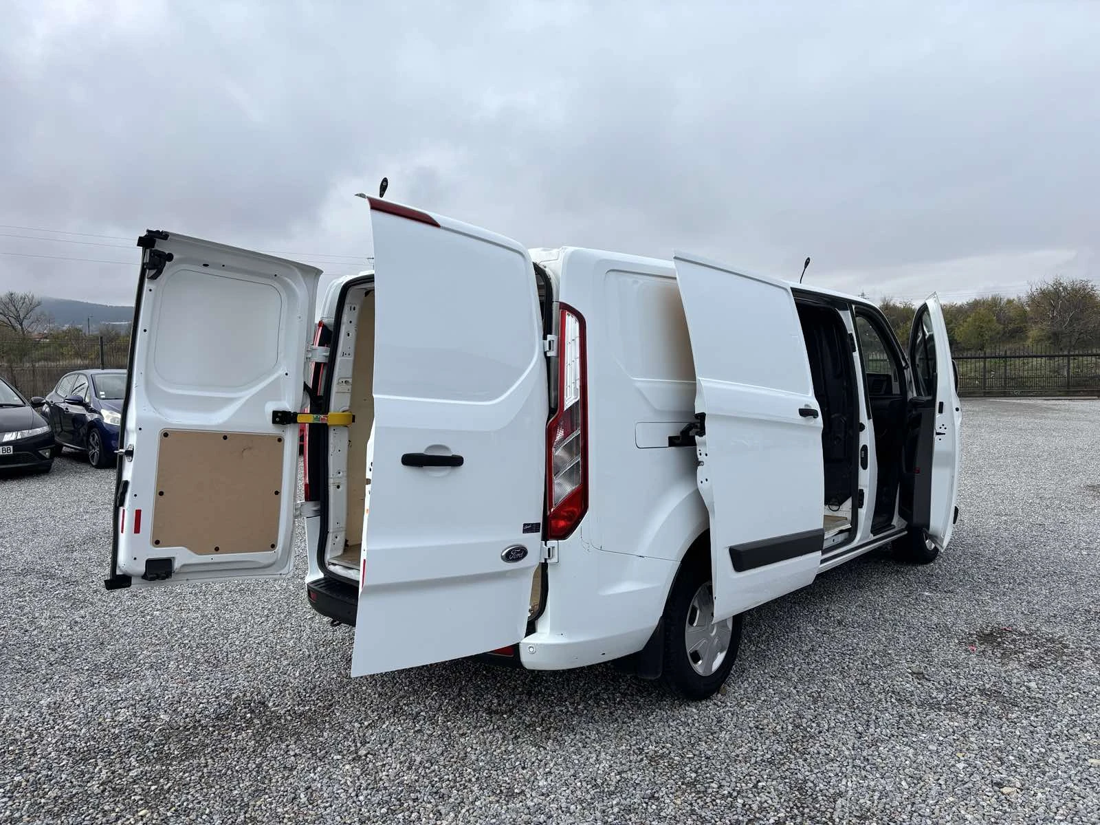 Ford Transit Custom 2.0, EURO 6, Нов Внос - изображение 9