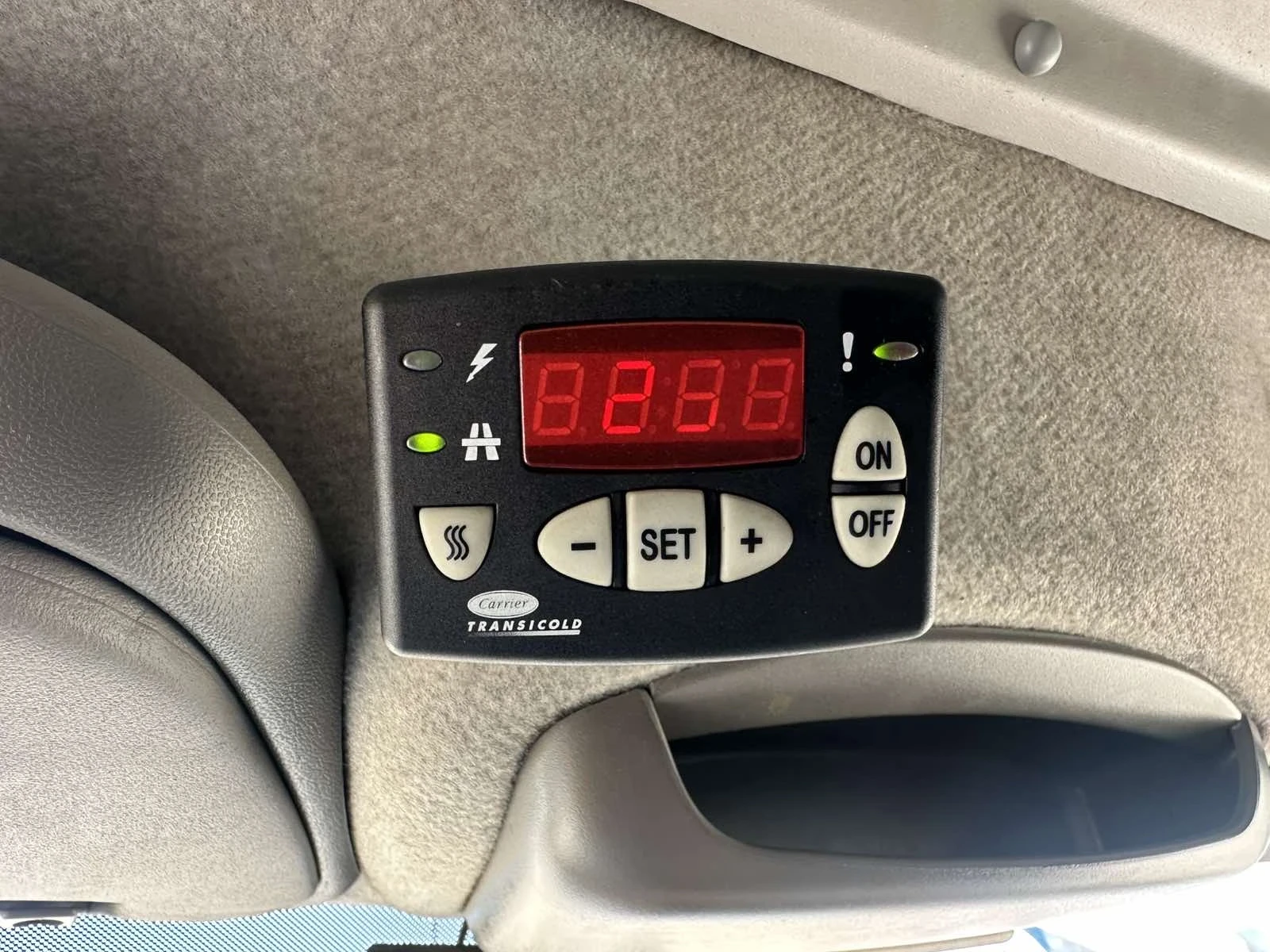 Mercedes-Benz Sprinter 313, снимка 14 - Бусове и автобуси - 54954234