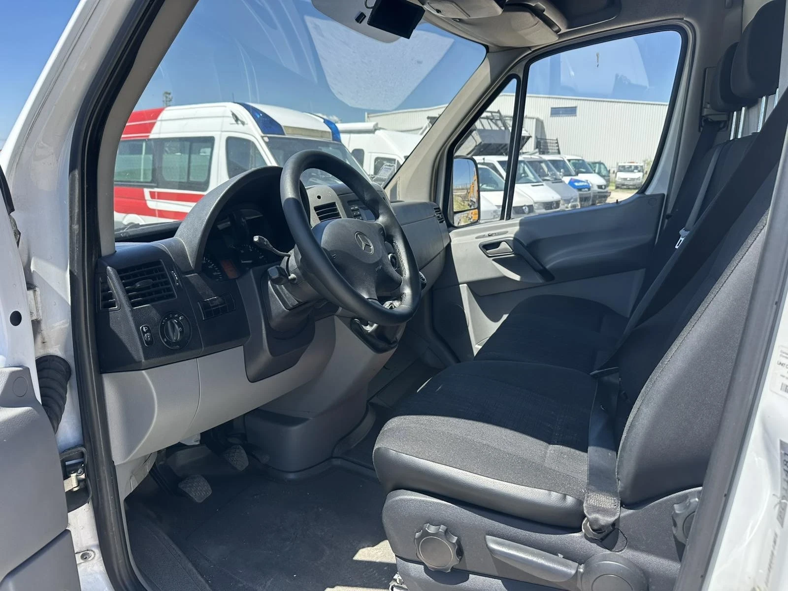 Mercedes-Benz Sprinter 313, снимка 9 - Бусове и автобуси - 54954234