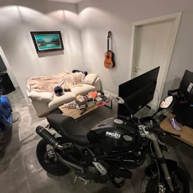 ������ Ducati Monster