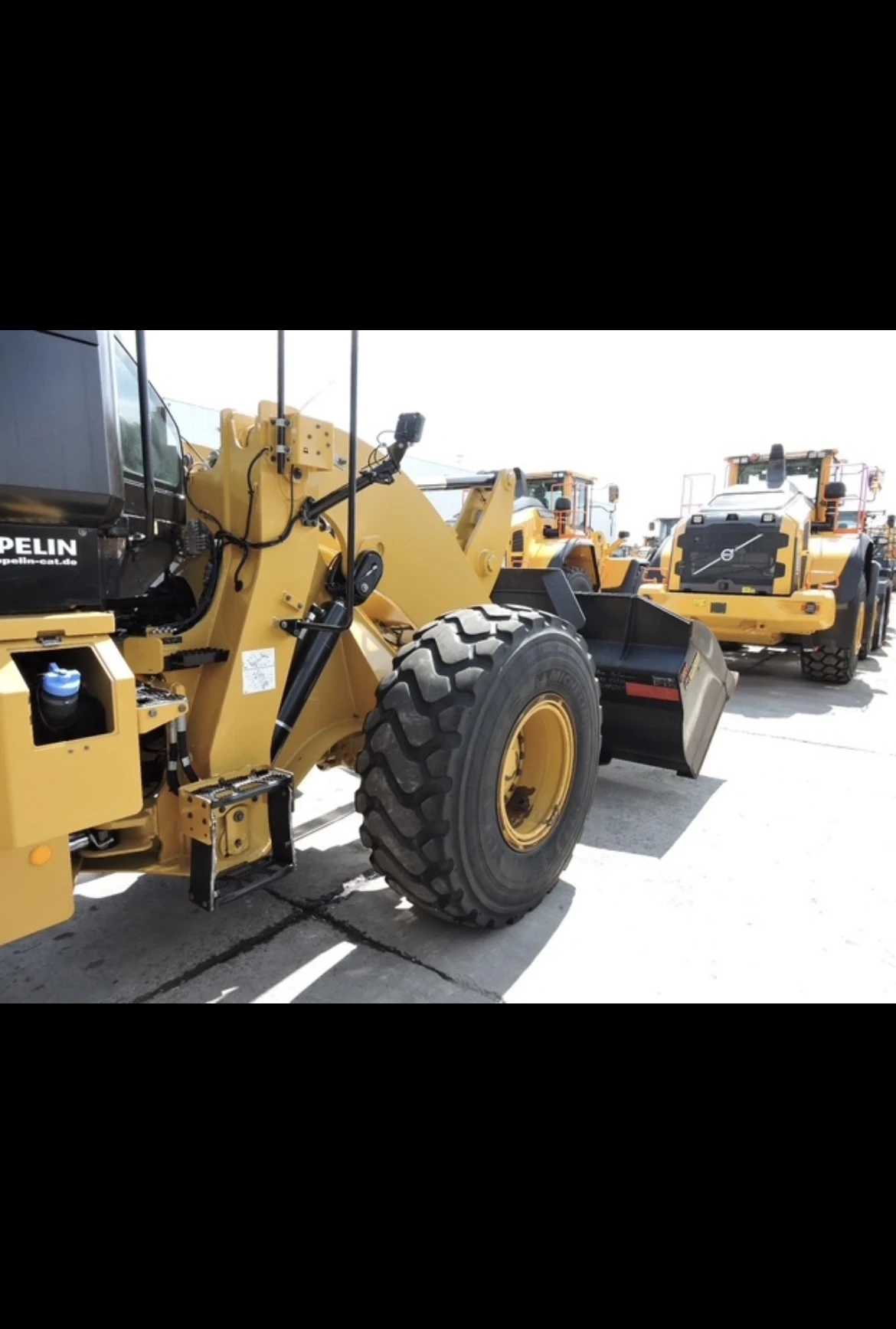 Челен товарач Caterpillar CATERPILLAR 938M - изображение 5