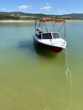 Моторна яхта Собствено производство, снимка 4 - Воден транспорт - 47135420