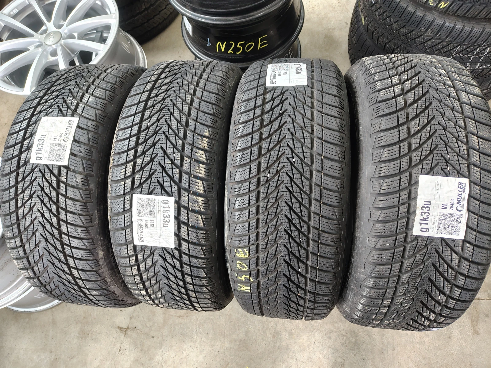 Гуми Зимни 225/45R18