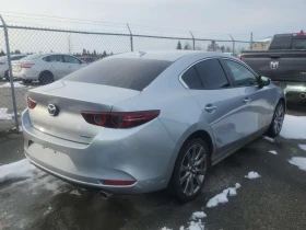 Mazda 3  GT SKYACTIV| PANORAMA| ПОДГРЕВИ| CARFAX, снимка 3