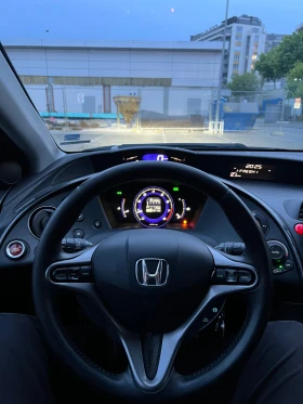 Honda Civic 1.8 i-VTEC GT Sport Facelift 2011, снимка 7