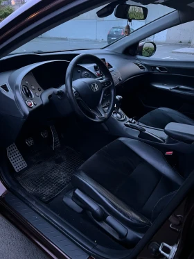 Honda Civic 1.8 i-VTEC GT Sport Facelift 2011, снимка 11