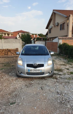 Toyota Yaris 1.4 D4D, снимка 1