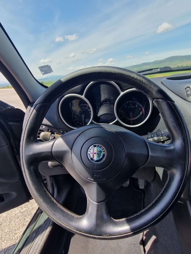 Alfa Romeo 147 1.6 ts Газ, снимка 9 - Автомобили и джипове - 45605699