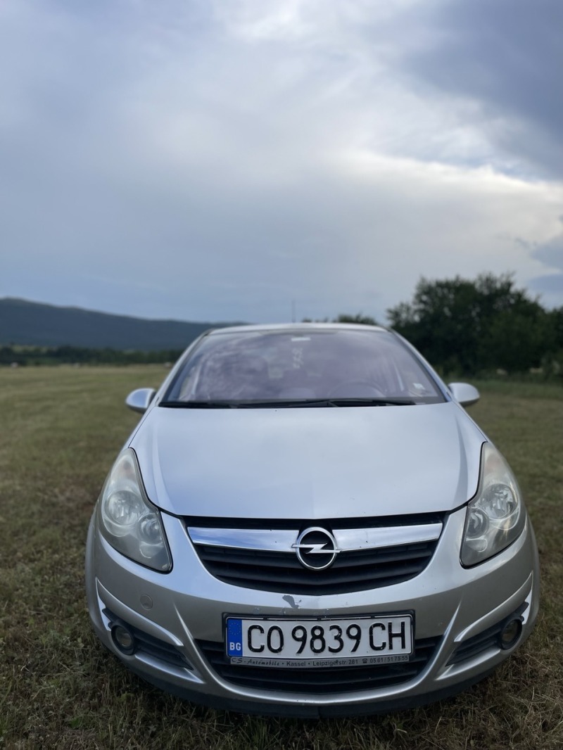 Opel Corsa, снимка 1 - Автомобили и джипове - 46371913