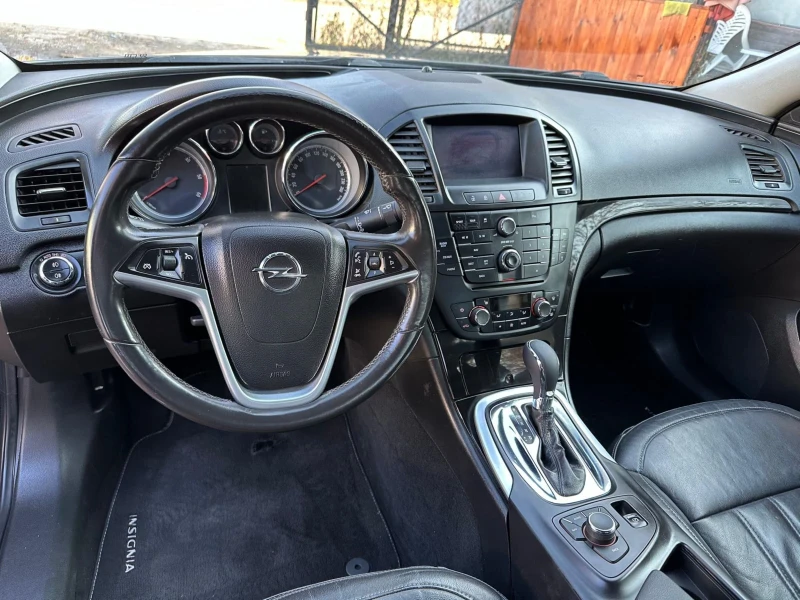 Opel Insignia 2.0CDTI 160kc AUTOMATIC , снимка 16 - Автомобили и джипове - 47514152