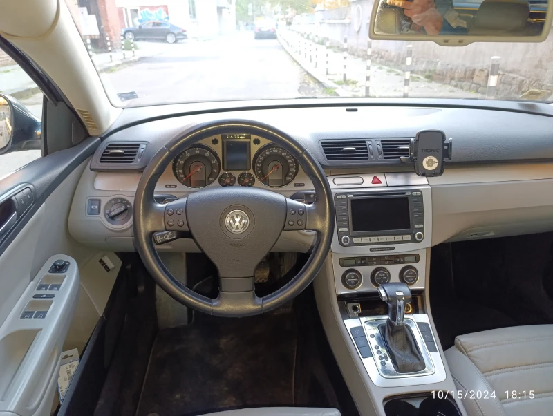 VW Passat 3.2 V6, снимка 9 - Автомобили и джипове - 47650333