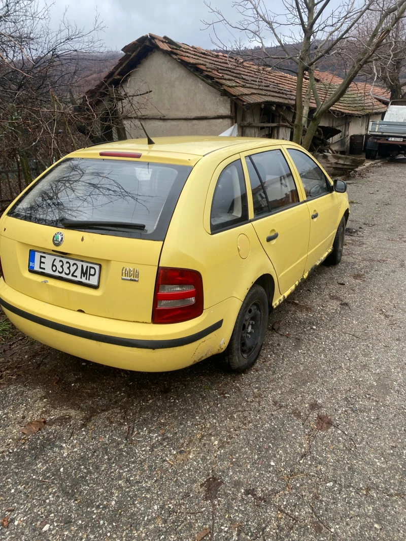 Skoda Fabia, снимка 4 - Автомобили и джипове - 48451828