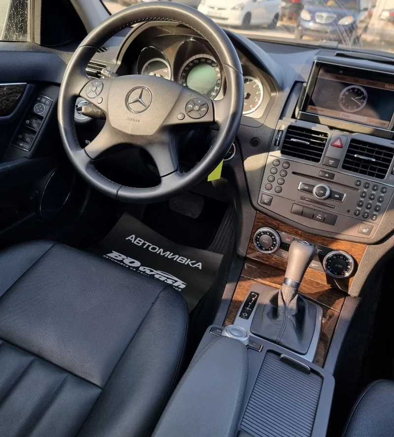 Mercedes-Benz C 300 4MATIC, TUV 2027, ПЪЛНА ИСТОРИЯ, снимка 12 - Автомобили и джипове - 49500323