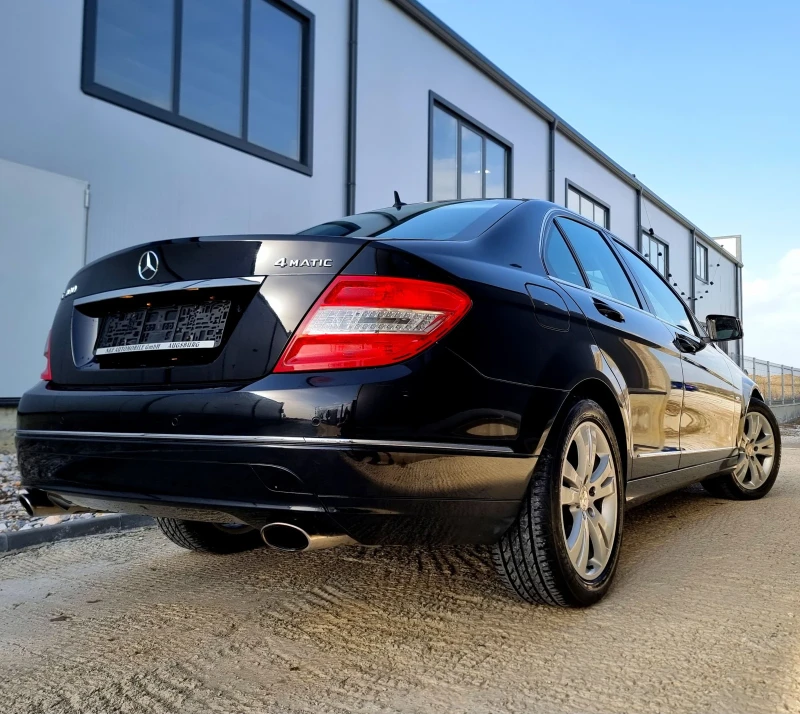 Mercedes-Benz C 300 4MATIC, TUV 2027, ПЪЛНА ИСТОРИЯ, снимка 4 - Автомобили и джипове - 49500323