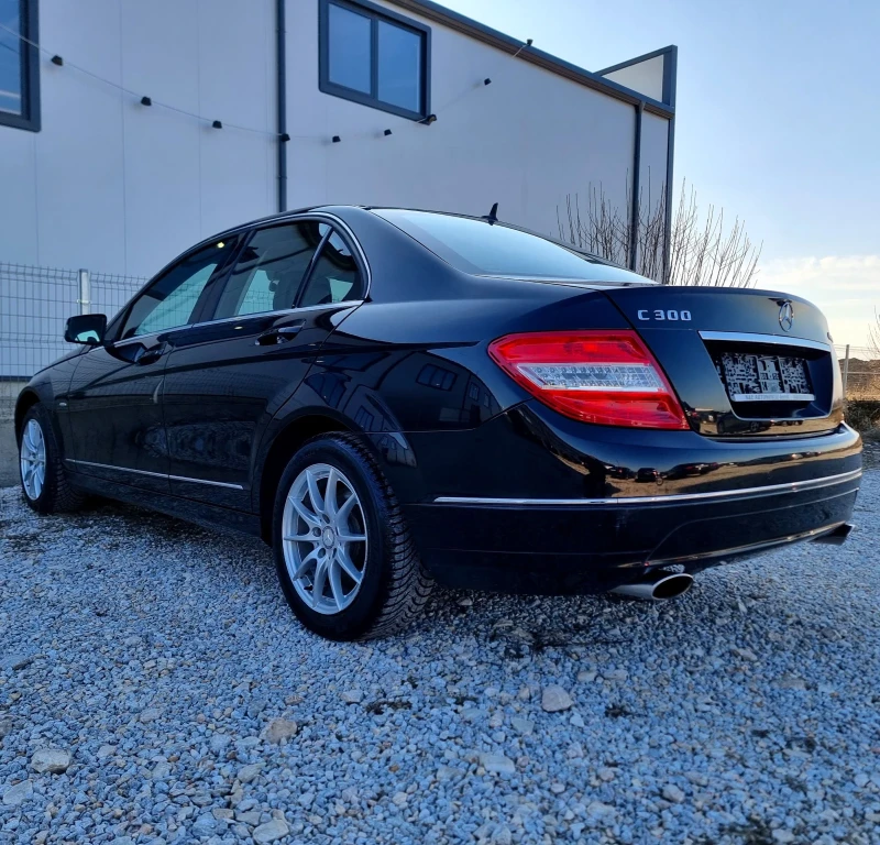 Mercedes-Benz C 300 4MATIC, TUV 2027, ПЪЛНА ИСТОРИЯ, снимка 6 - Автомобили и джипове - 49124622