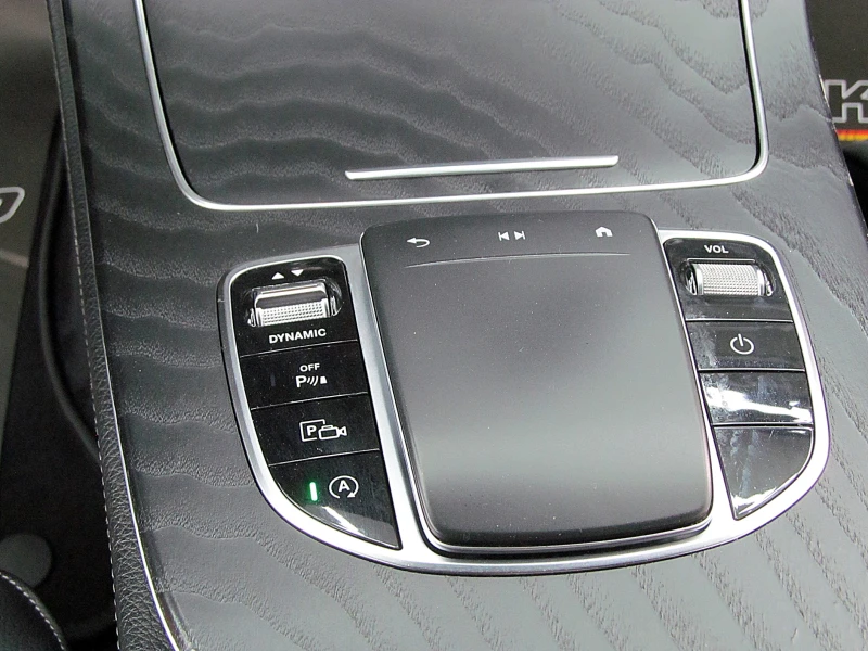 Mercedes-Benz E 220 AMG/360-Kamera/FACE/9gt/DIGITAL/СОБСТВЕН ЛИЗИНГ, снимка 13 - Автомобили и джипове - 51847256