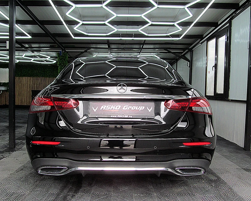 Mercedes-Benz E 220 AMG/360-Kamera/FACE/9gt/DIGITAL/СОБСТВЕН ЛИЗИНГ, снимка 5 - Автомобили и джипове - 51847256