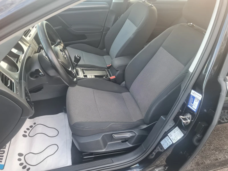VW Golf 1.6TDI ПЕРФЕКТЕН, снимка 14 - Автомобили и джипове - 51962091