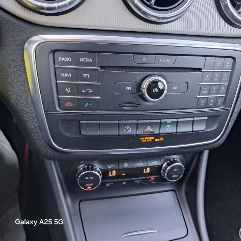 Mercedes-Benz CLA 200 200 сди, снимка 14 - Автомобили и джипове - 52157181