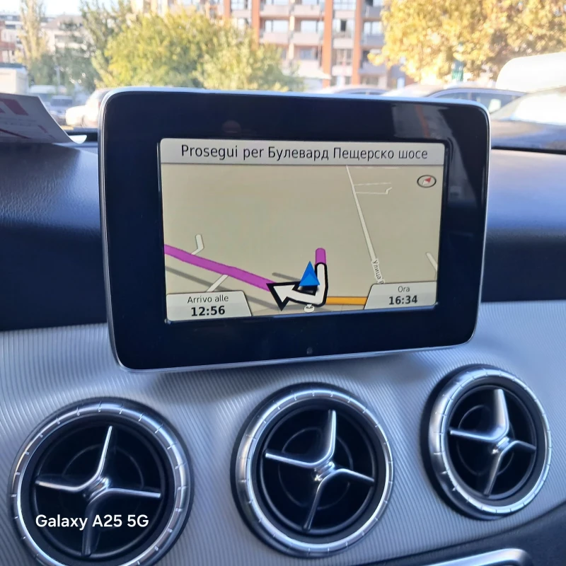 Mercedes-Benz CLA 200 200 сди, снимка 13 - Автомобили и джипове - 52157181