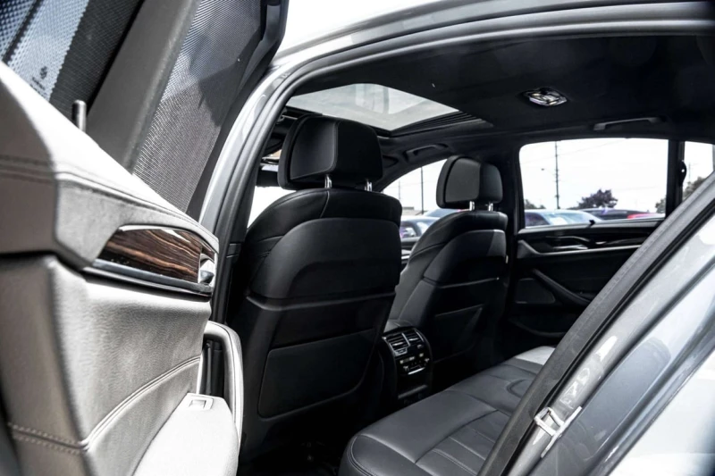 BMW 550 * CARFAX * ЦЕНА ДО БГ, снимка 15 - Автомобили и джипове - 53155154