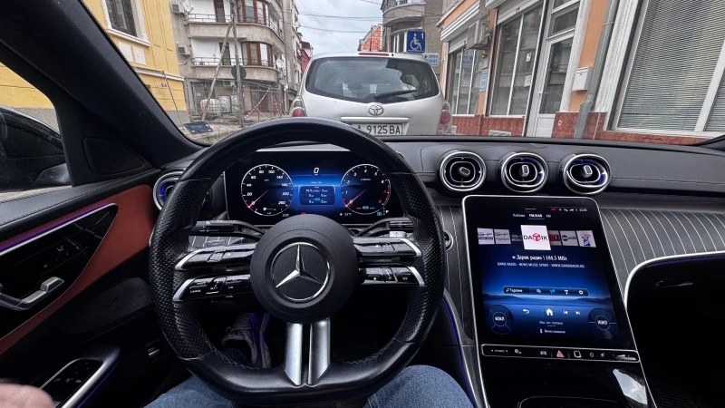 Mercedes-Benz C 300, снимка 10 - Автомобили и джипове - 53413319