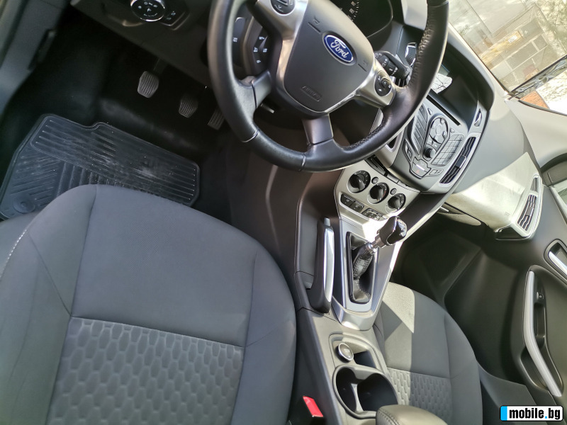 Ford Focus Като нов , снимка 11 - Автомобили и джипове - 45606578