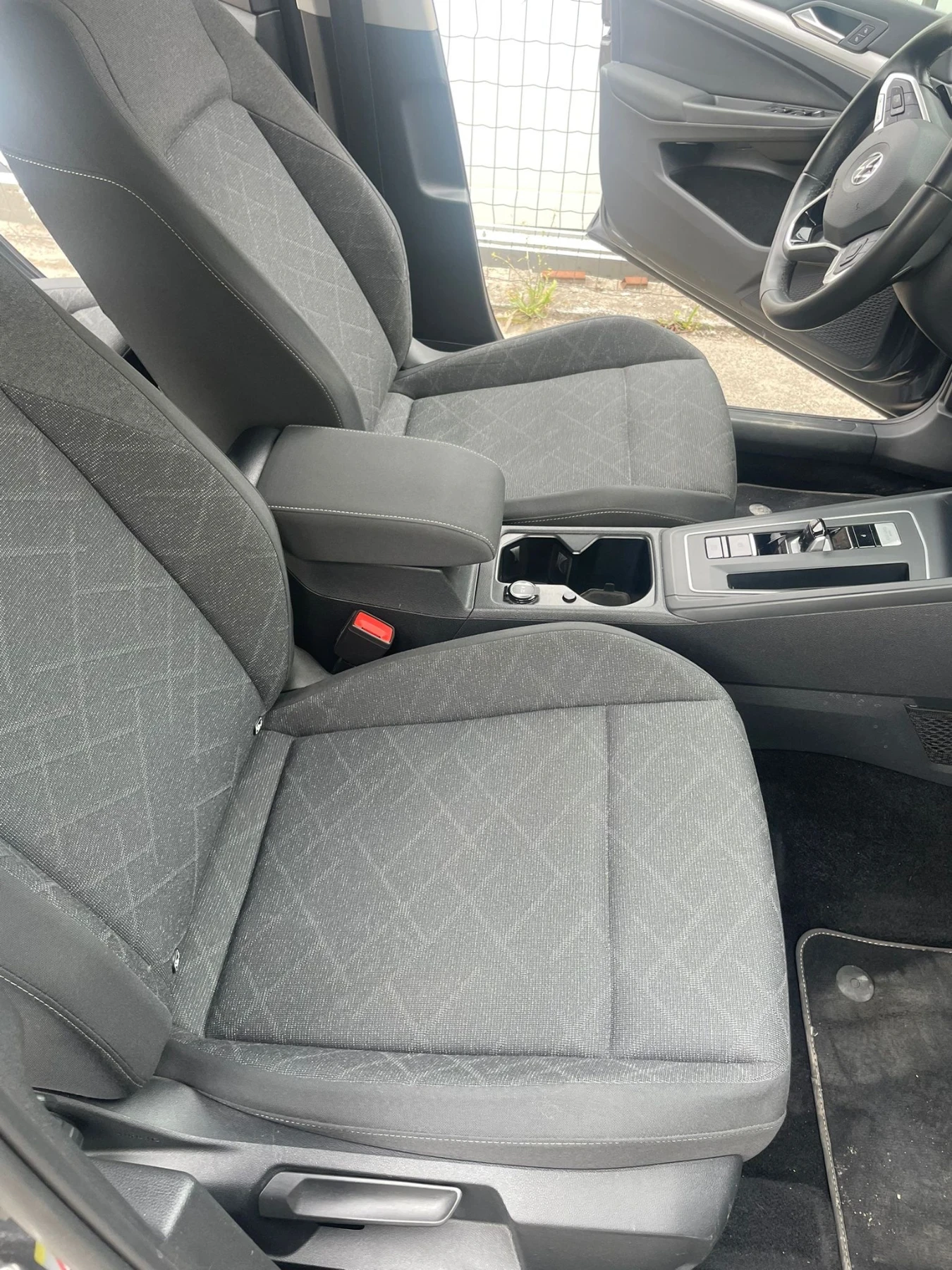 VW Golf VW Golf 2.0TDi* 150* DSG* LED* MMI* APP* DIGITAL*  - изображение 9