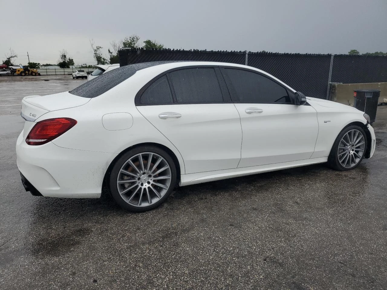 Mercedes-Benz C 43 AMG 4Matic/9G-Tronic/ПЪЛНА СЕРВИЗНА ИСТОРИЯ - изображение 4