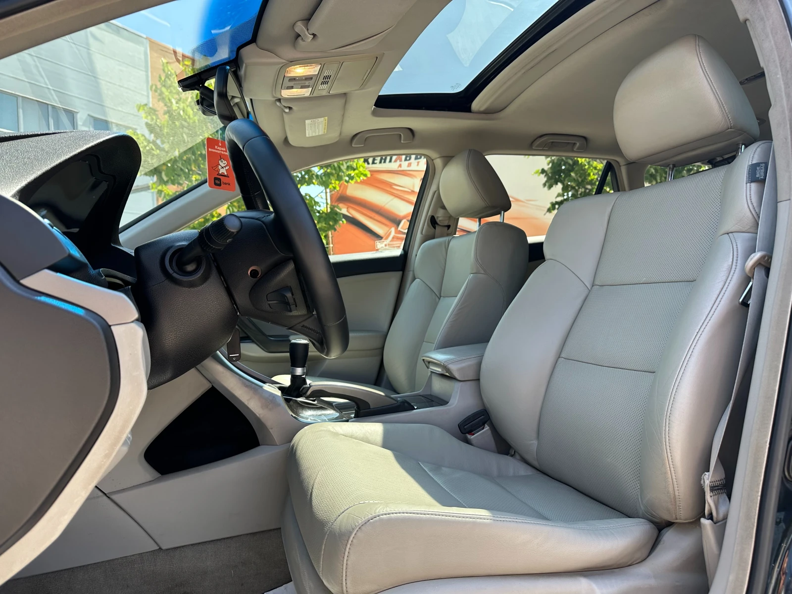 Honda Accord 2.2d 150 к.с. - изображение 8