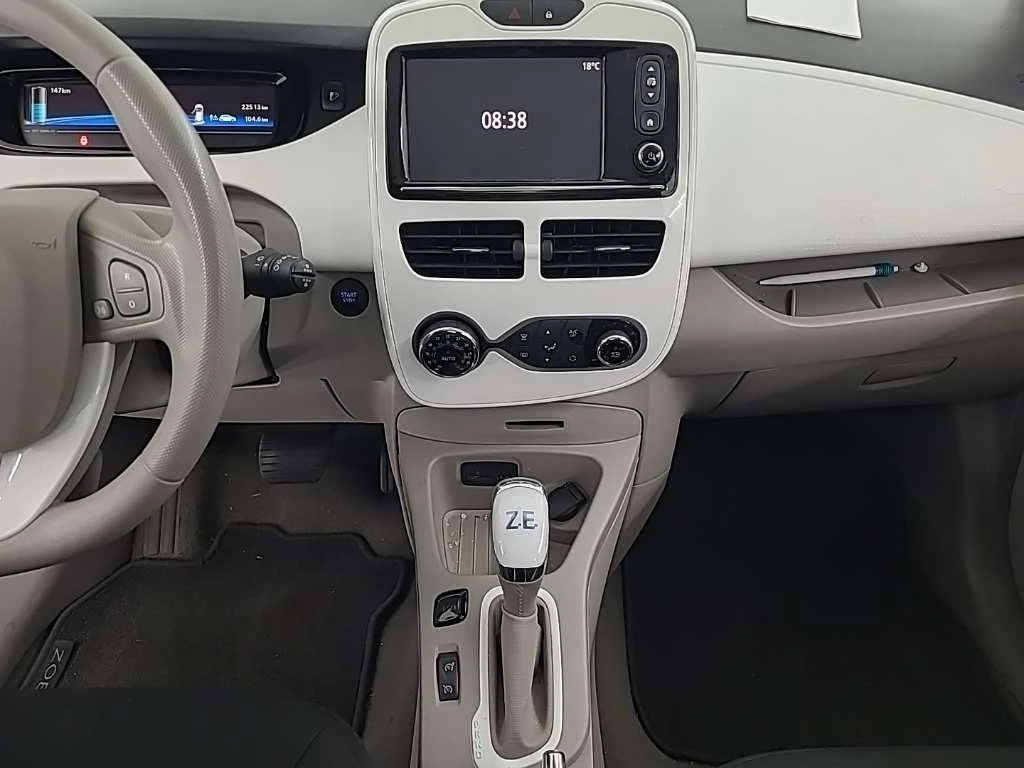 Renault Zoe Life R90 41kWh * 22000 км *  - изображение 10