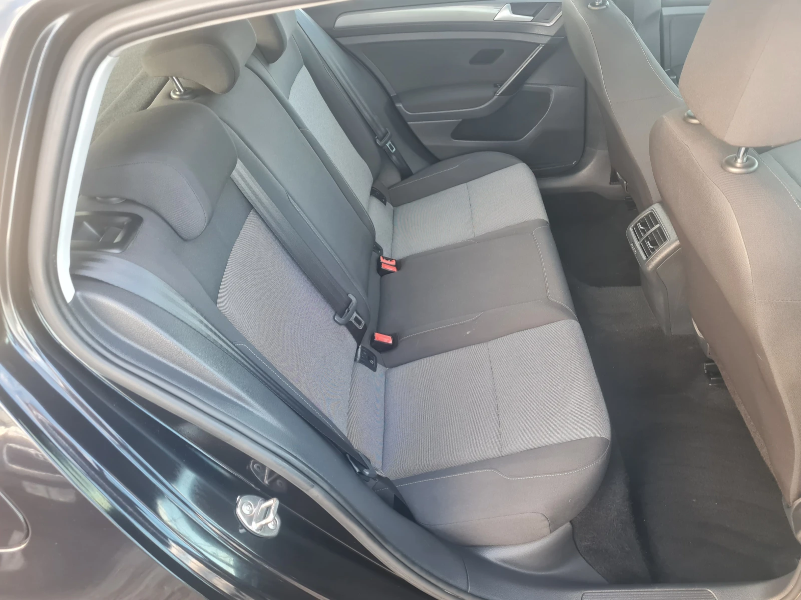 VW Golf 1.6TDI  | Mobile.bg   15