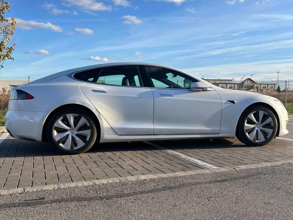 Tesla Model S * Performance AWD * CARFAX * БЕЗ ПЪРВОНАЧАЛНА ВНОС - изображение 4