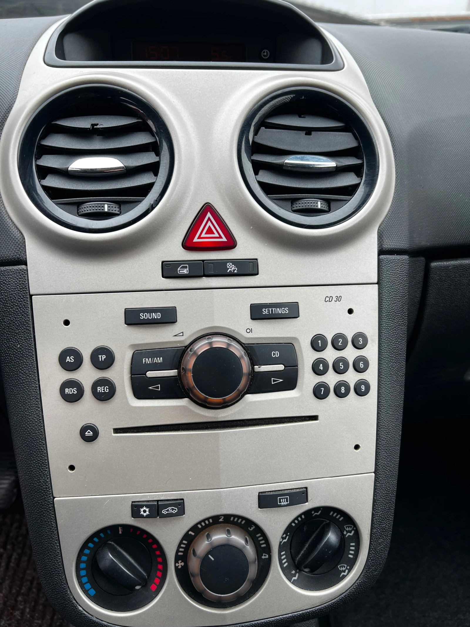 Opel Corsa 1.2 ������ 2008  | Mobile.bg � ����������� 9